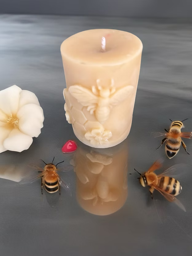 Bees Wax Candle Medium